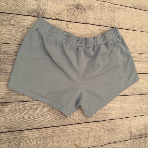 Disney Blue and Cream Athletic Shorts with Logo/size XXL (19) - Picture 6 of 8